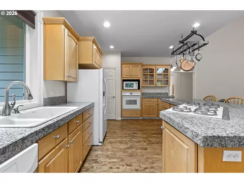 4511 SW Equestrian Dr, Gresham, OR 97080 photo 18