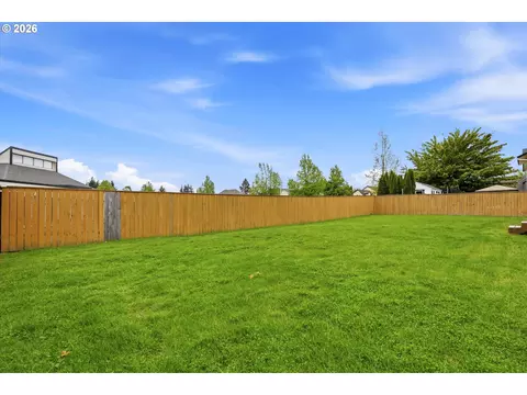 Exterior - 2350 NW 26th Ave, Camas, WA 98607 photo 11 of 11