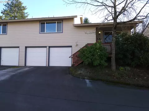 371 NE Village Squire Ave #26, Gresham, OR 97030 photo 1