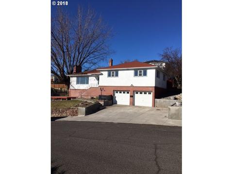 817 NW 11th St, Pendleton, OR 97801 photo 1