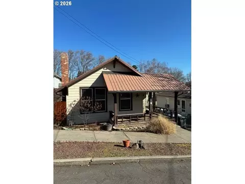 518 NW 4th St, Pendleton, OR 97801