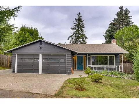 4426 SW Pendleton St, Portland, OR 97221