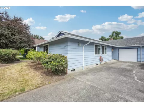 1635 SW 22nd St, Troutdale, OR 97060