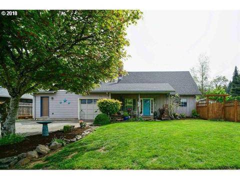202 Silver Loop, Silverton, OR 97381 photo 1