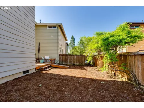 Exterior - 5304 Wales Dr, Eugene, OR 97402 photo 5 of 5