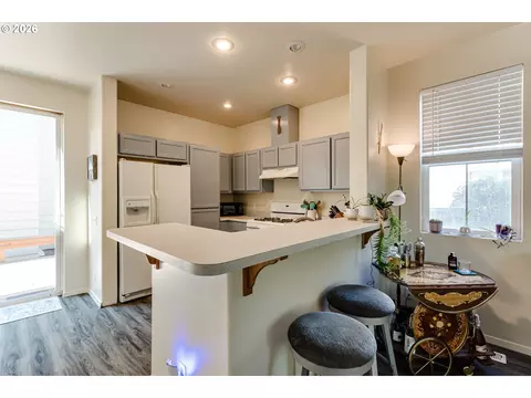 Kitchen - 5304 Wales Dr, Eugene, OR 97402 photo 1 of 3