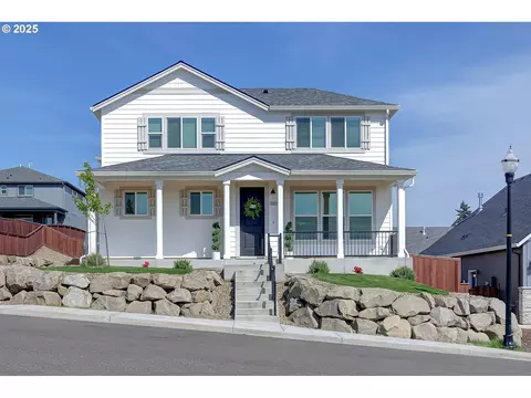 721 E Vine Maple Ave, La Center, WA 98629