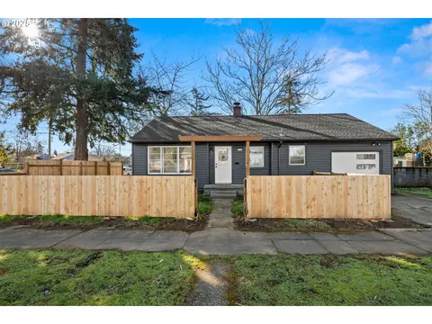 7130 SE Carlton St, Portland, OR 97206
