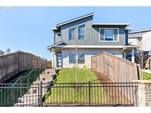 11489 SE Pleasant Valley Pkwy, Happy Valley, OR 97086