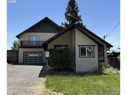 236 De Barr Ave, Medford, OR 97501