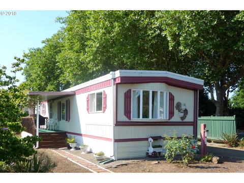 1400 Candlelight Dr # 223, Eugene, OR 97402 photo 1