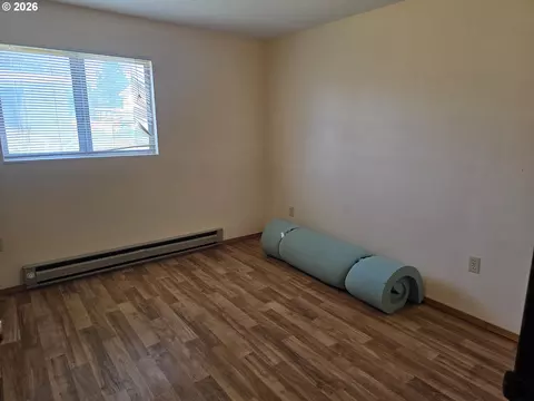 Bedroom - 58 S High Rd, Wamic, OR 97063 photo 1 of 1