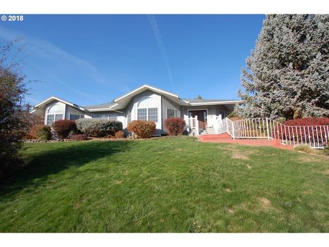 1033 NW 12th Dr, Pendleton, OR 97801 photo 1