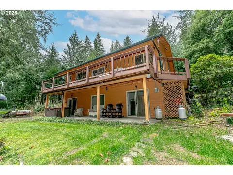 Exterior - 53221 E Marmot Rd, Sandy, OR 97055 photo 4 of 13
