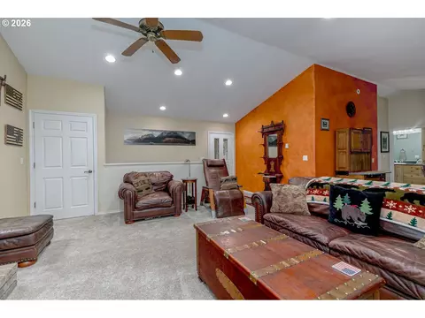 Living - 53221 E Marmot Rd, Sandy, OR 97055 photo 1 of 6