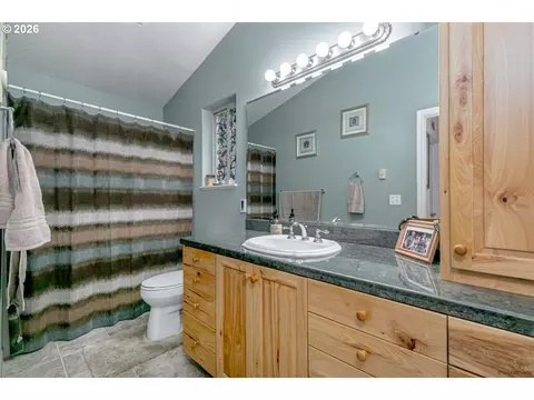 Bath - 53221 E Marmot Rd, Sandy, OR 97055 photo 1 of 2