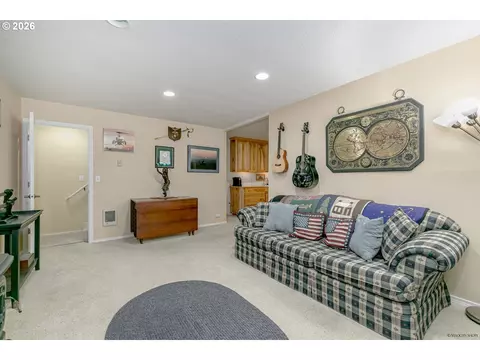 Other - 53221 E Marmot Rd, Sandy, OR 97055 photo 3 of 11