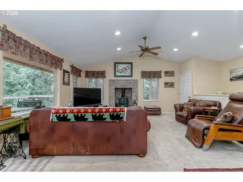 Living - 53221 E Marmot Rd, Sandy, OR 97055 photo 5 of 6