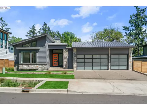 4550 SW 59th Ave, Portland, OR 97221