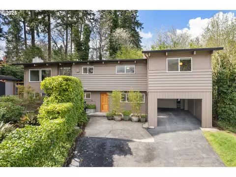 3470 View Ln, Eugene, OR 97405