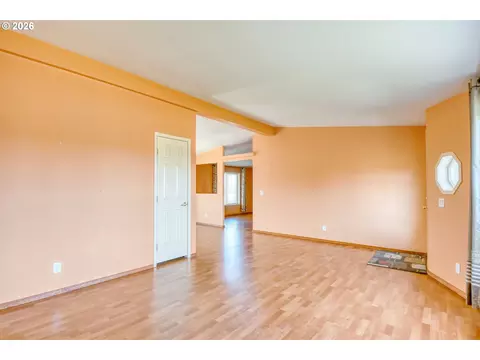 3010 SW Terrace Dr, Pendleton, OR 97801 photo 4