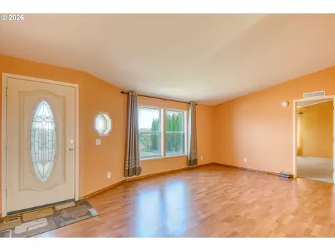 3010 SW Terrace Dr, Pendleton, OR 97801 photo 3