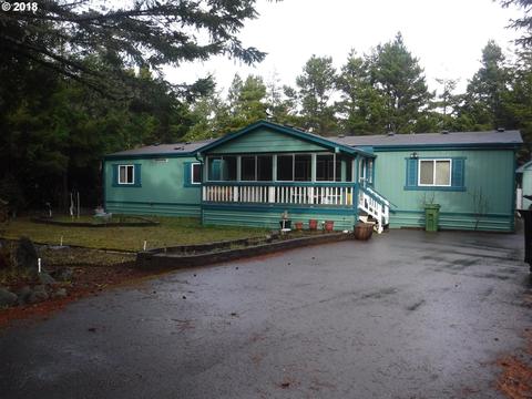 4819 Rhododendron Loop, Florence, OR 97439 photo 1