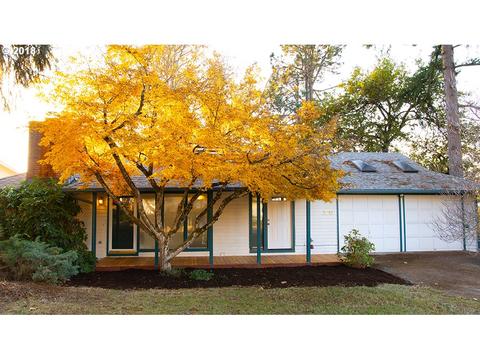 3215 Strathmore Pl, Eugene, OR 97405 photo 1