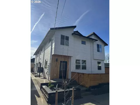 2134 SE Brooklyn St, Portland, OR 97202