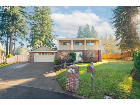 1221 NE 103rd Ct, Vancouver, WA 98664