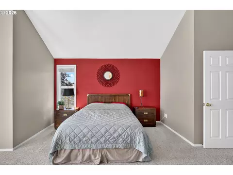 Bedroom - 7625 Ridgewood Dr, Gladstone, OR 97027 photo 4 of 8