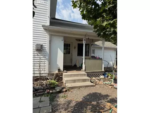 Exterior - 141 E Bryan Ave, Union, OR 97883 photo 1 of 17