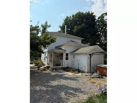 141 E Bryan Ave, Union, OR 97883