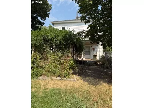 Exterior - 141 E Bryan Ave, Union, OR 97883 photo 2 of 17