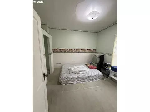 Bedroom - 141 E Bryan Ave, Union, OR 97883 photo 1 of 3