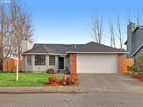 1325 Meadow Dr, Molalla, OR 97038 photo 1