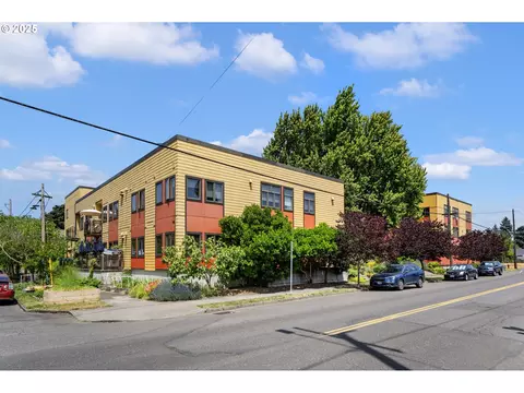 2525 N Killingsworth St #205, Portland, OR 97217