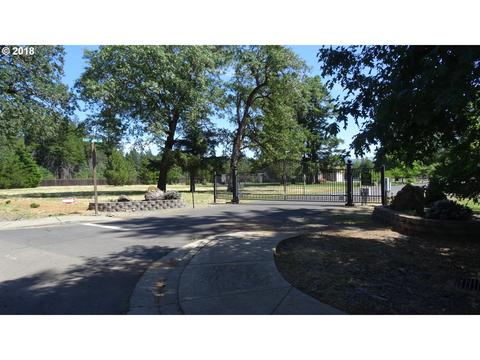 545 E Forks Cir, Cave Junction, OR 97523 photo 1