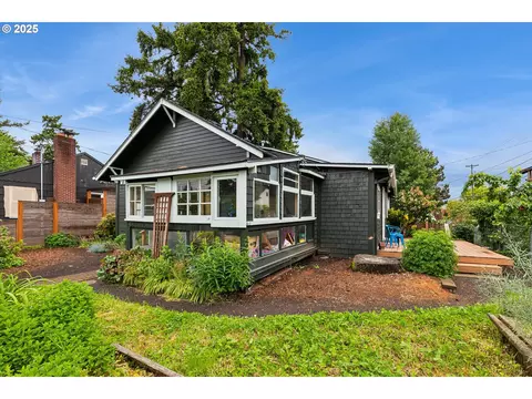 1206 NE 74th Ave, Portland, OR 97213
