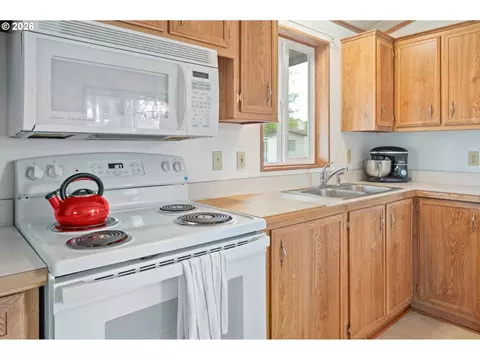 1475 Green Acres Rd #91, Eugene, OR 97408 photo 12