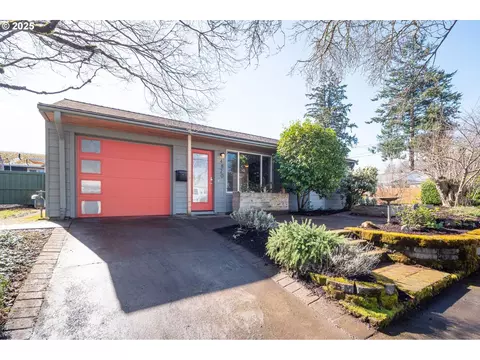 4820 SE Gladstone St, Portland, OR 97206