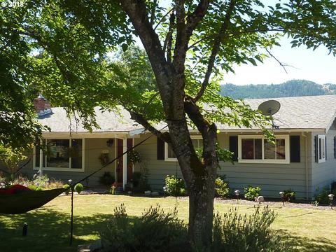 3091 Pixie Ave, Roseburg, OR 97471 photo 1