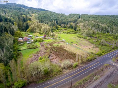 5988 Eagle Valley Rd, Yoncalla, OR 97499 photo 2