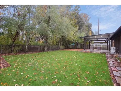 Exterior - 3033 SE Condor Ave, Gresham, OR 97080 photo 10 of 10