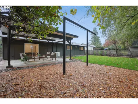 Exterior - 3033 SE Condor Ave, Gresham, OR 97080 photo 8 of 10