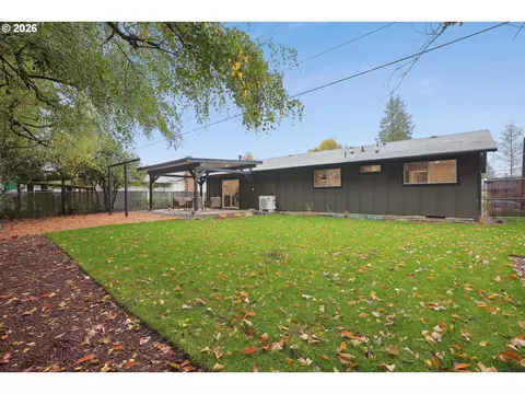 Exterior - 3033 SE Condor Ave, Gresham, OR 97080 photo 6 of 10