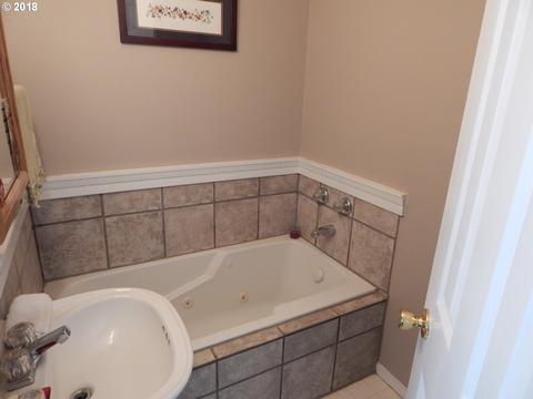 499 NE Cherry St, Sublimity, OR 97385 photo 31