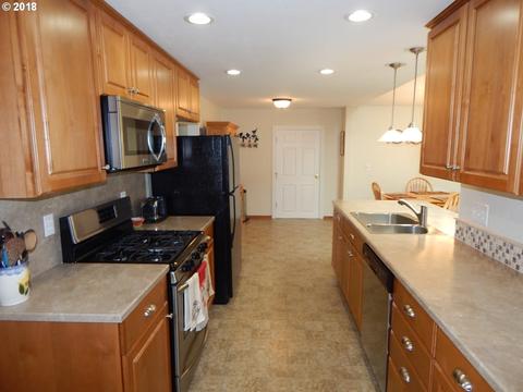 499 NE Cherry St, Sublimity, OR 97385 photo 18