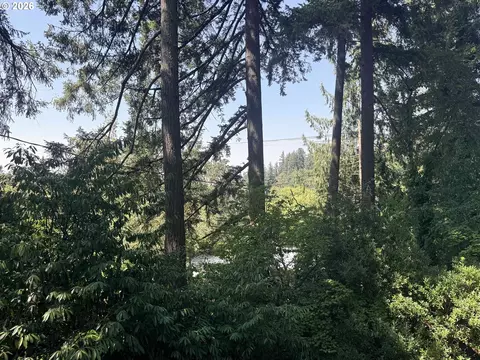 View/Area - 2041 E 26th Ave, Eugene, OR 97403 photo 1 of 5