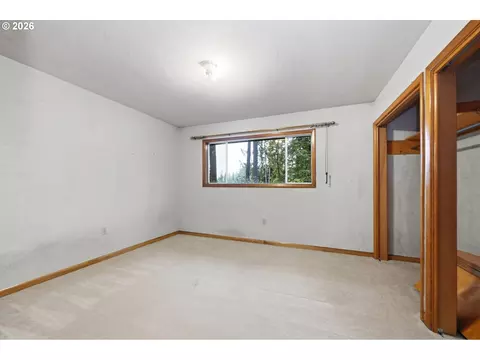 Bedroom - 2041 E 26th Ave, Eugene, OR 97403 photo 1 of 8